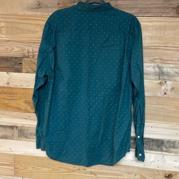 American Eagle size XXL green long sleeve button down shirt with front pocket - Picture 8 of 8